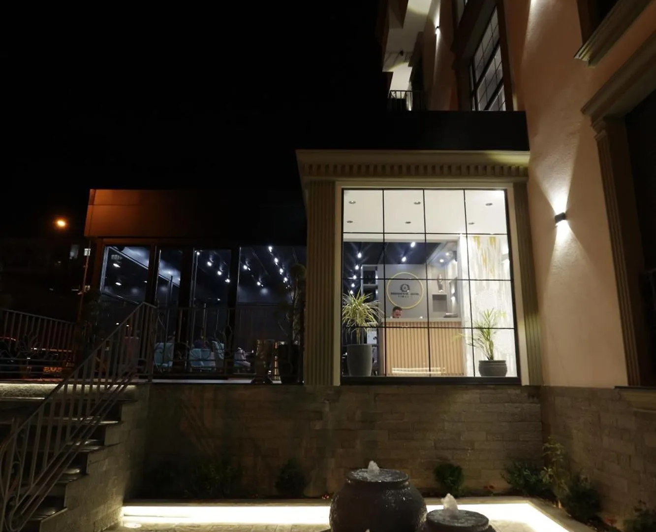 Residence Inn Hotel Tirana 4*,