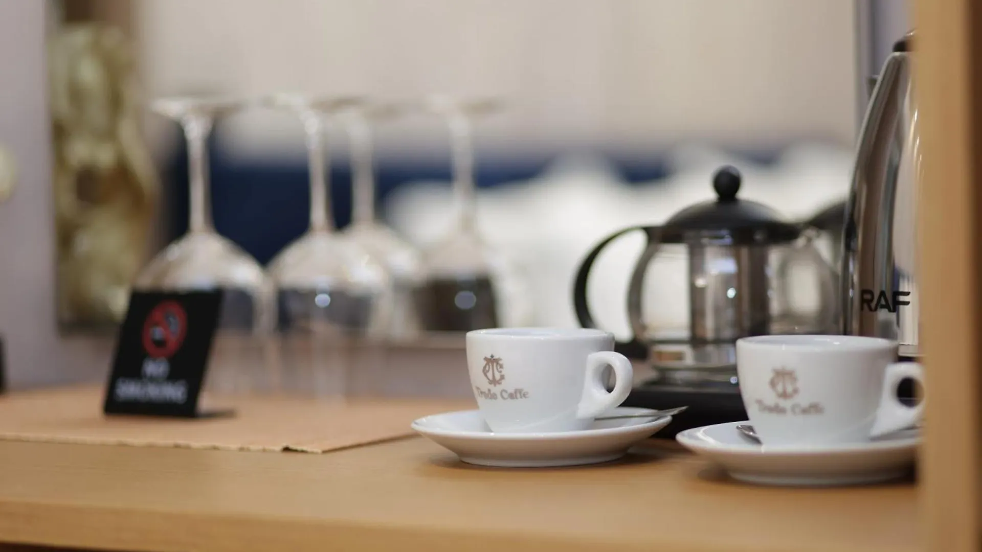 Residence Inn Hotel Tirana 4*,