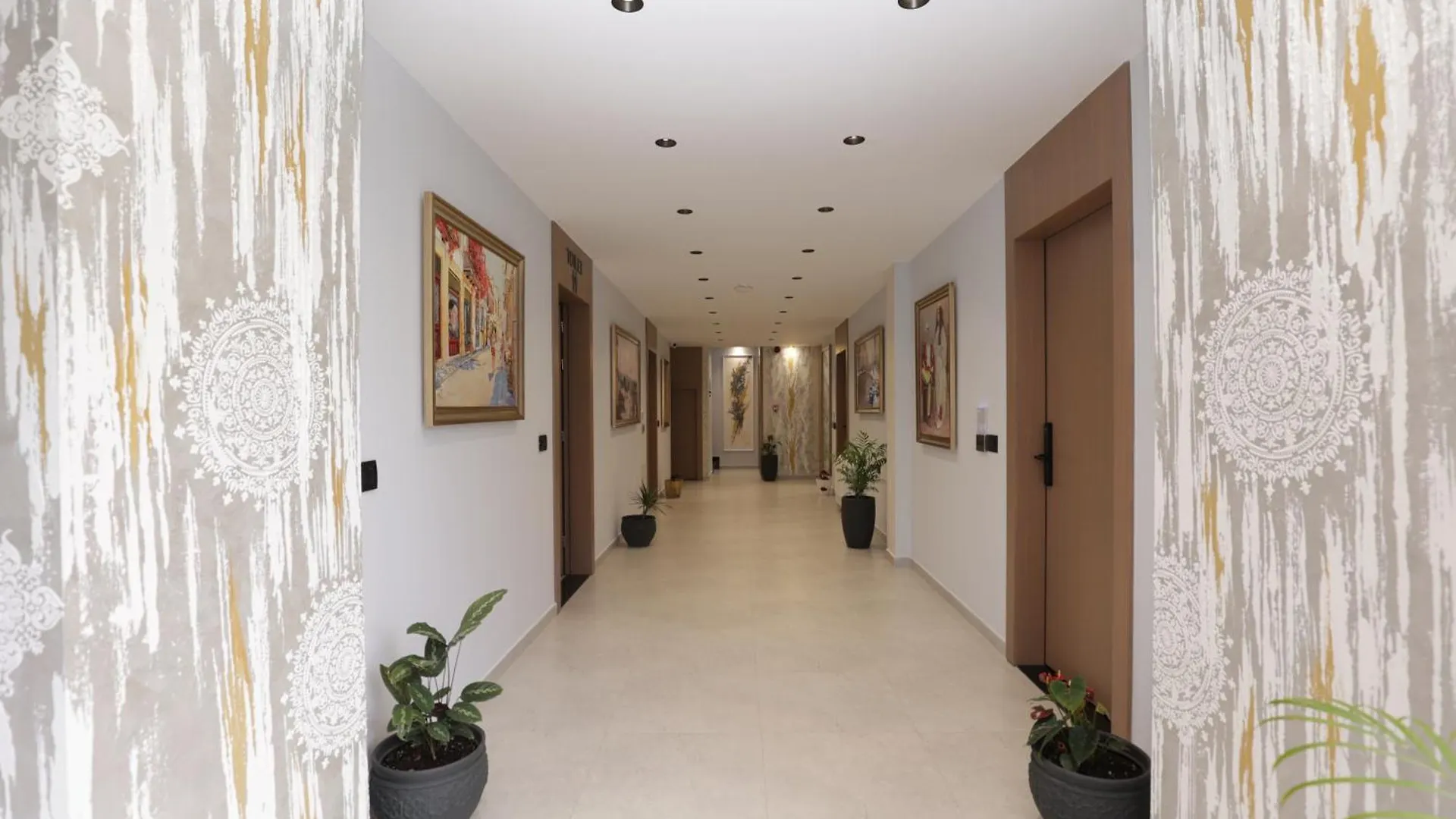 Residence Inn Hotel Tirana